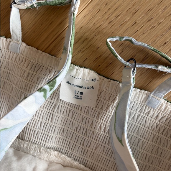 Abercrombie Kids Bundle of dresses - Picture 9 of 9